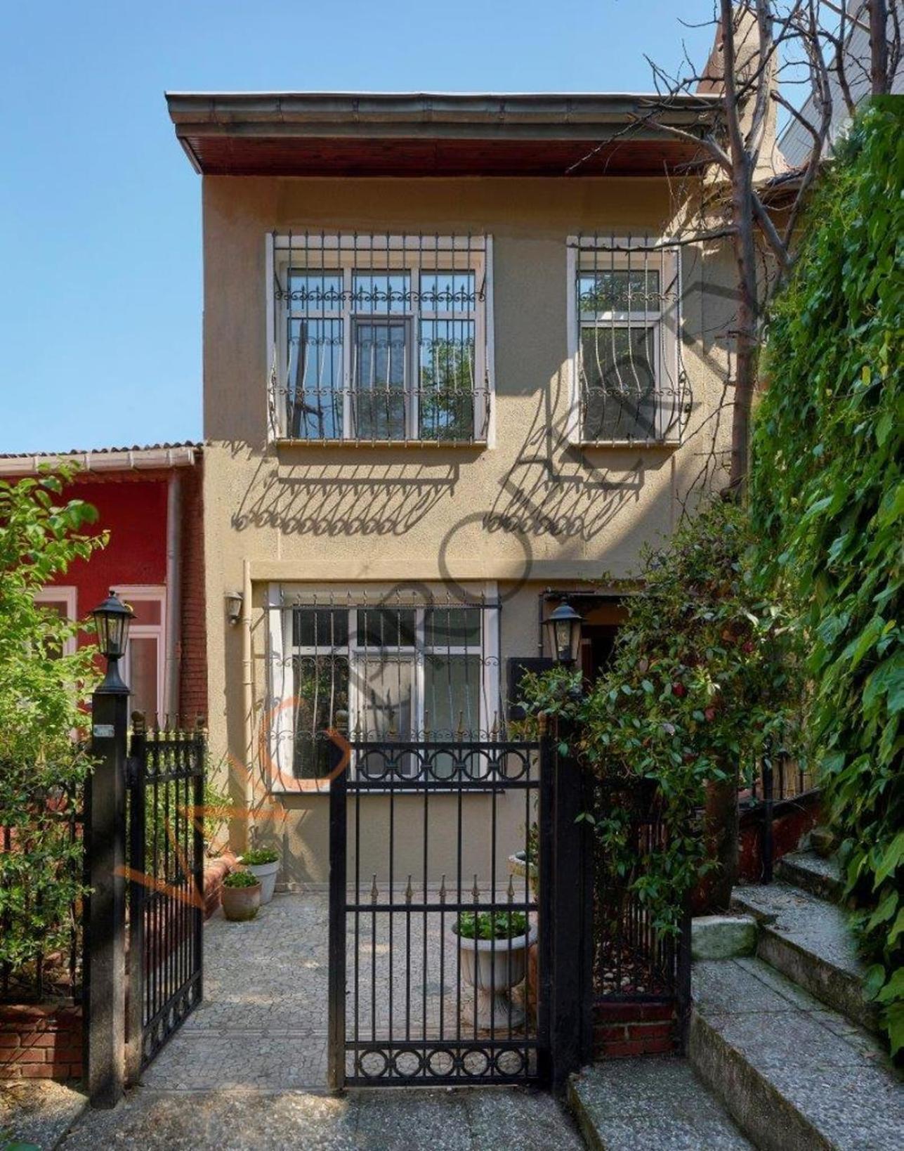 Private Modern Duplex 2bed1bath W Terrace! #76 Daire